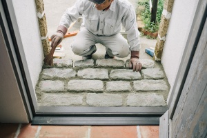 玄関ポーチの石畳